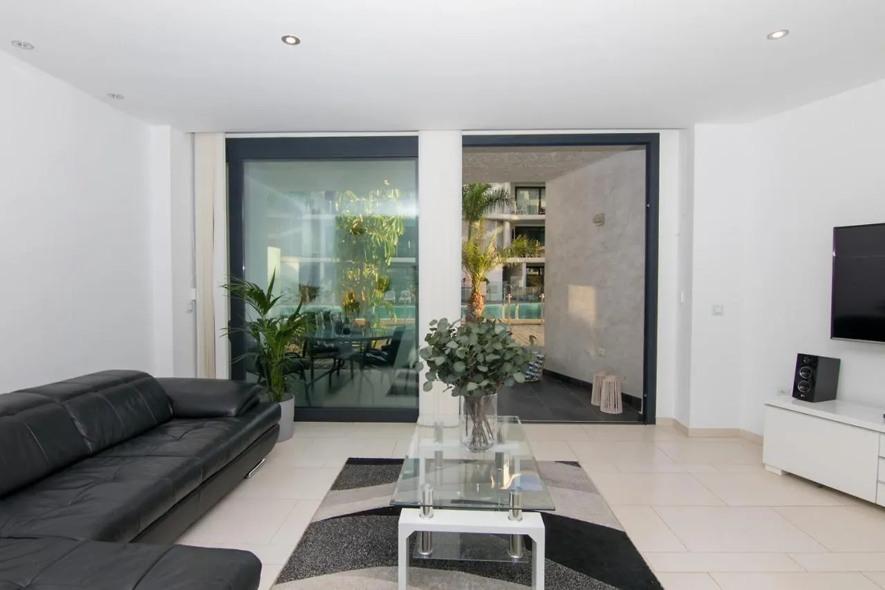 Luxury Apartment, Parking, Terrace, Pool. Arona
