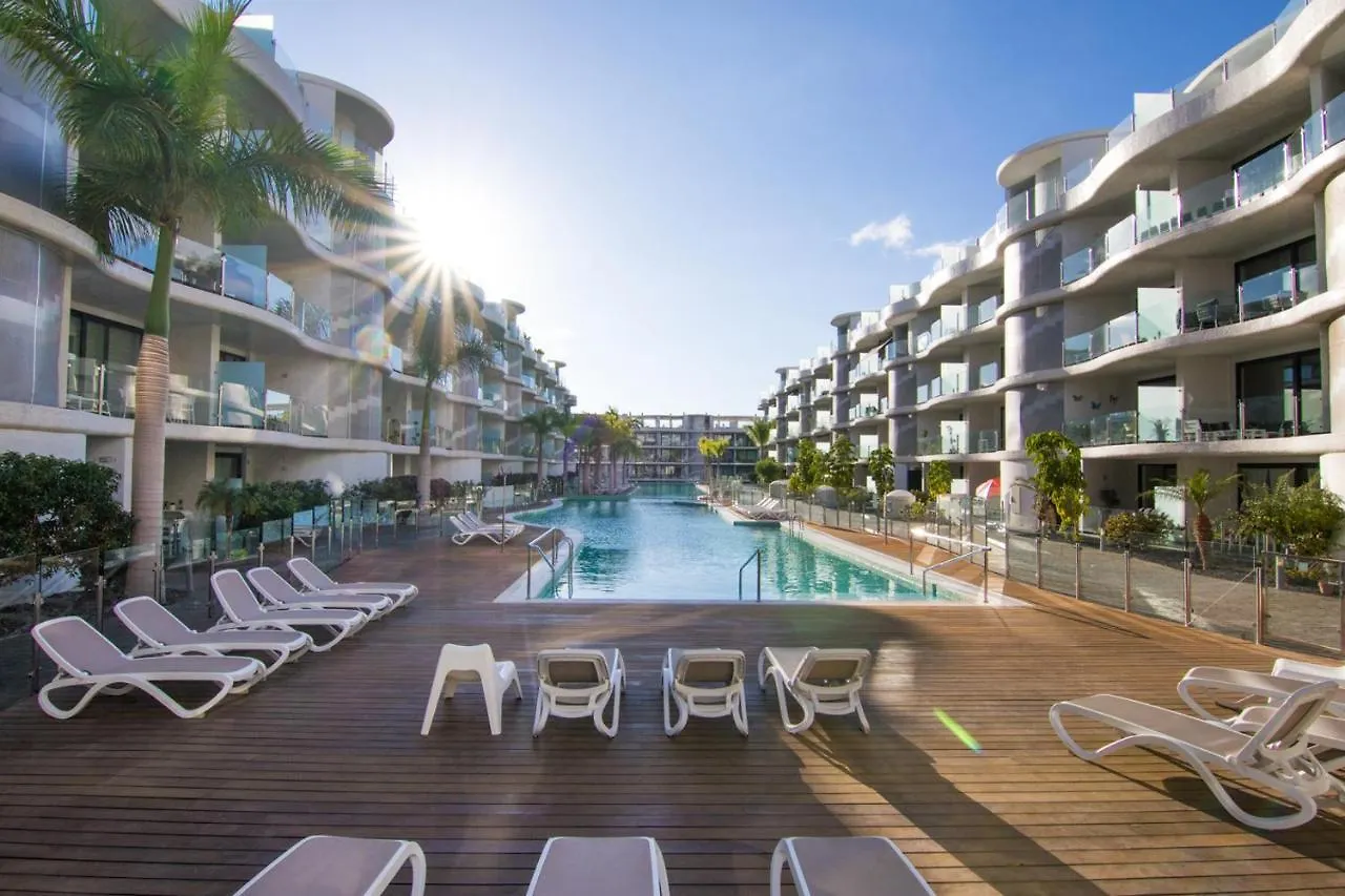 Luxury Apartment, Parking, Terrace, Pool. Arona